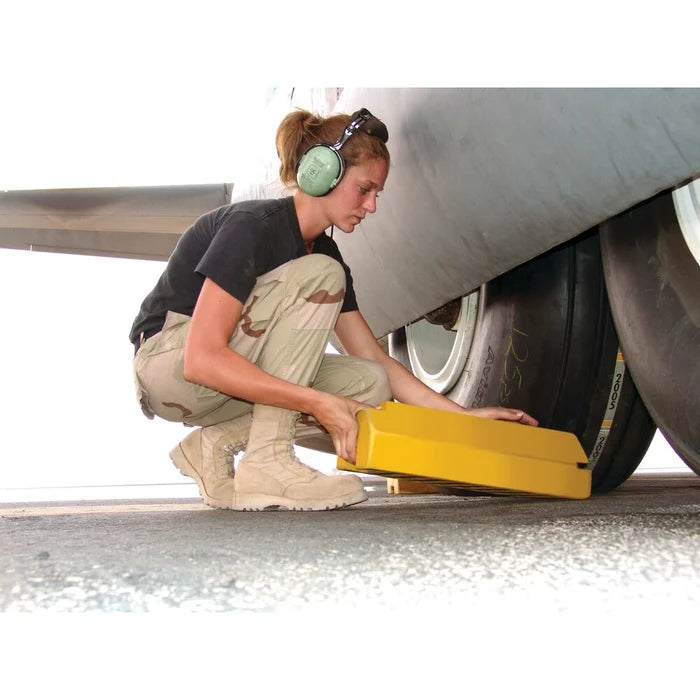 Aviation Wheel Chock 20" - Large Sized Aircraft with Qantas Locking Rope - Yellow