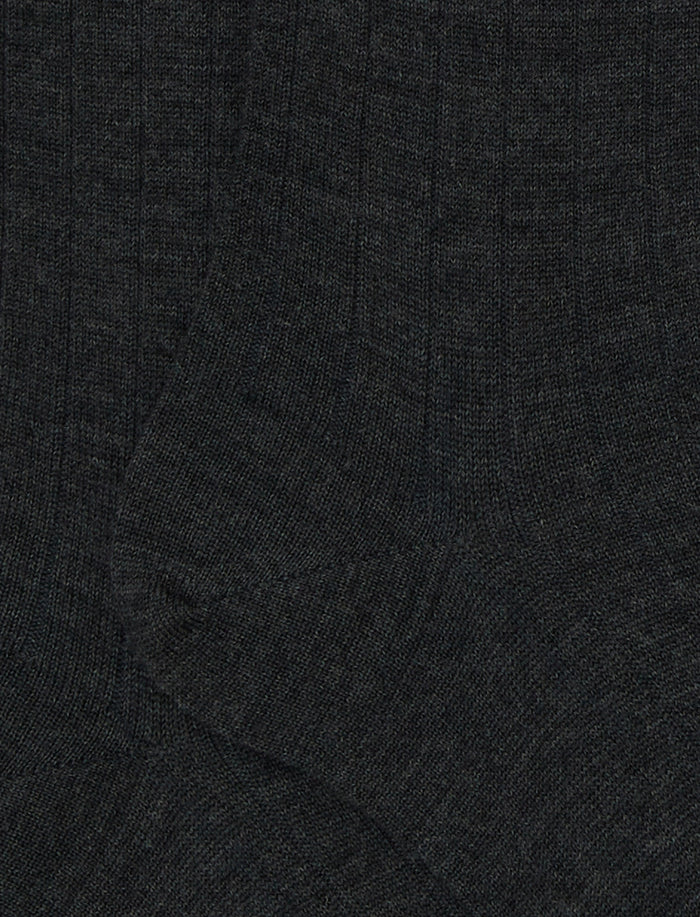 Calze lunghe uomo lana, seta e cashmere antracite tinta unita a coste - Gallo 1927 - Official Online Shop