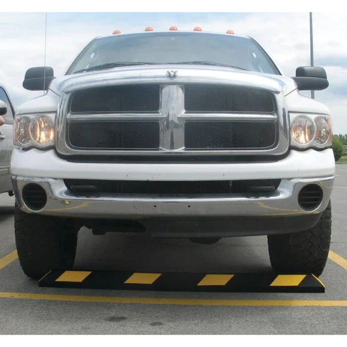 Park-It® Parking Stop Curb - Black with Yellow Stripes - 6' Feet Long - Rubber - GNRS1610YB