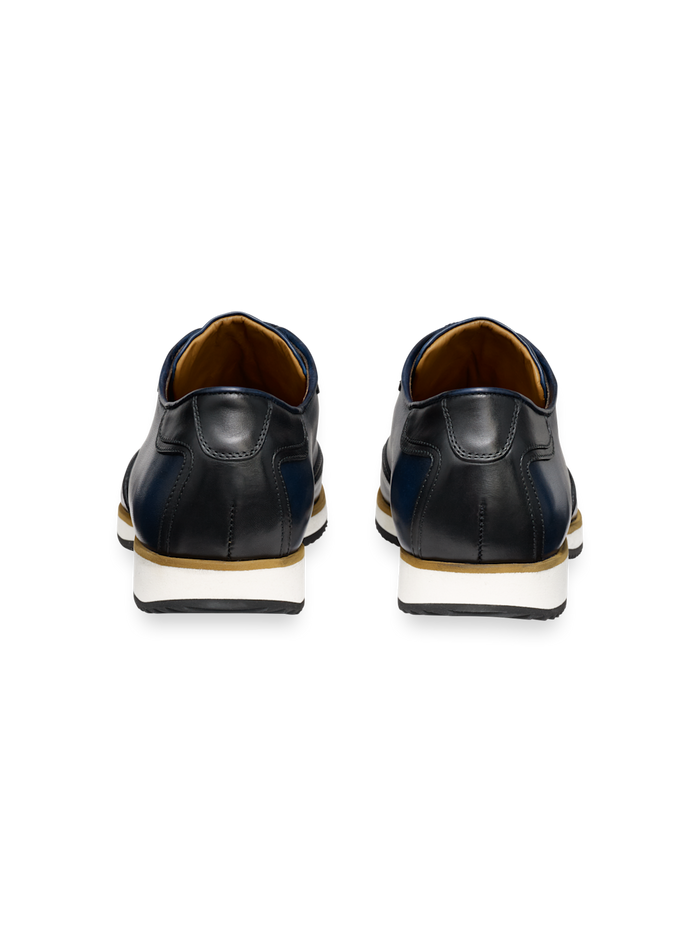 Alternate Image of Wayne Sneaker-3